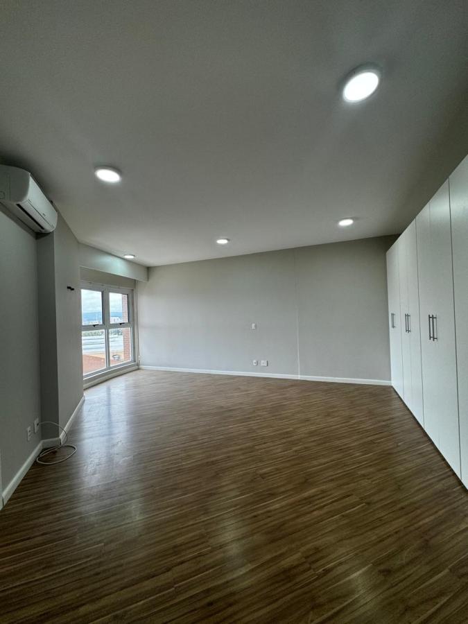 Apartamento para alugar com 3 quartos, 232m² - Foto 13