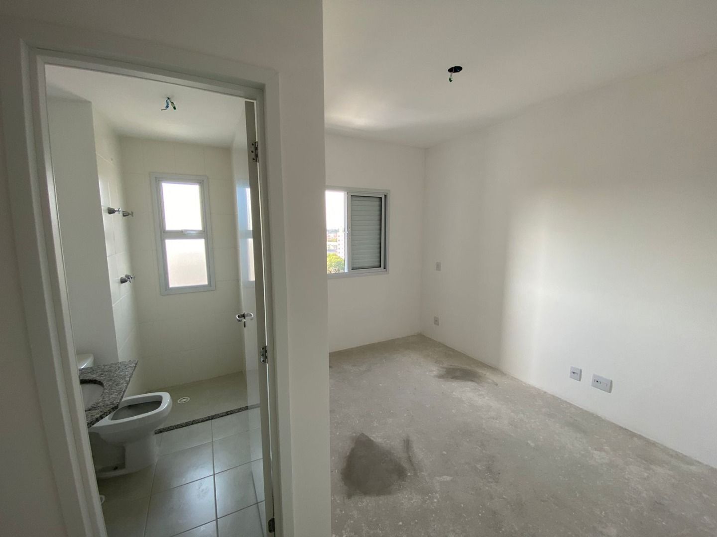 Apartamento à venda com 2 quartos, 63m² - Foto 11