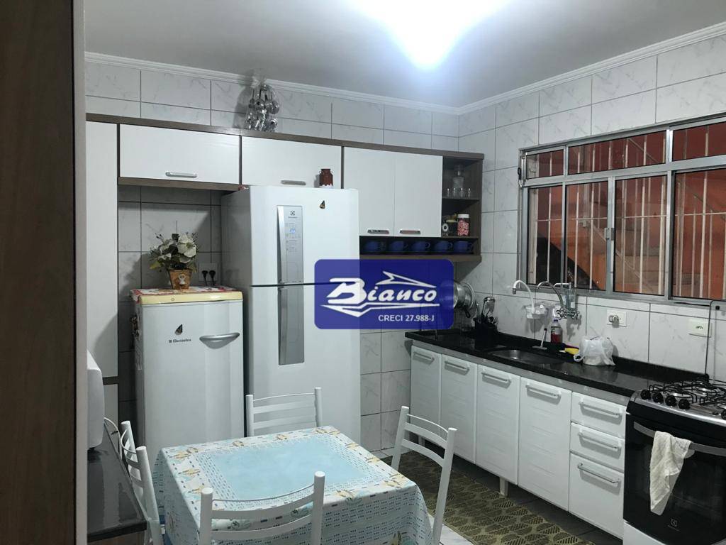 Sobrado à venda com 3 quartos, 140m² - Foto 9