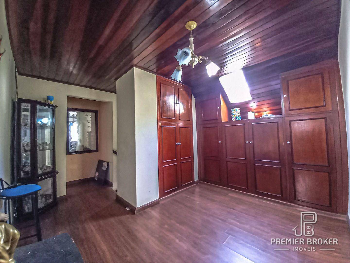 Casa à venda com 4 quartos, 263m² - Foto 23