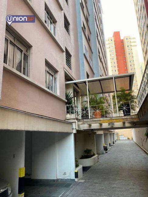 Apartamento à venda com 2 quartos, 70m² - Foto 17