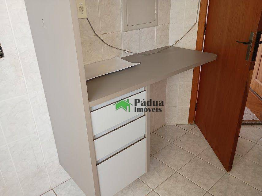 Apartamento para alugar com 3 quartos, 80m² - Foto 9