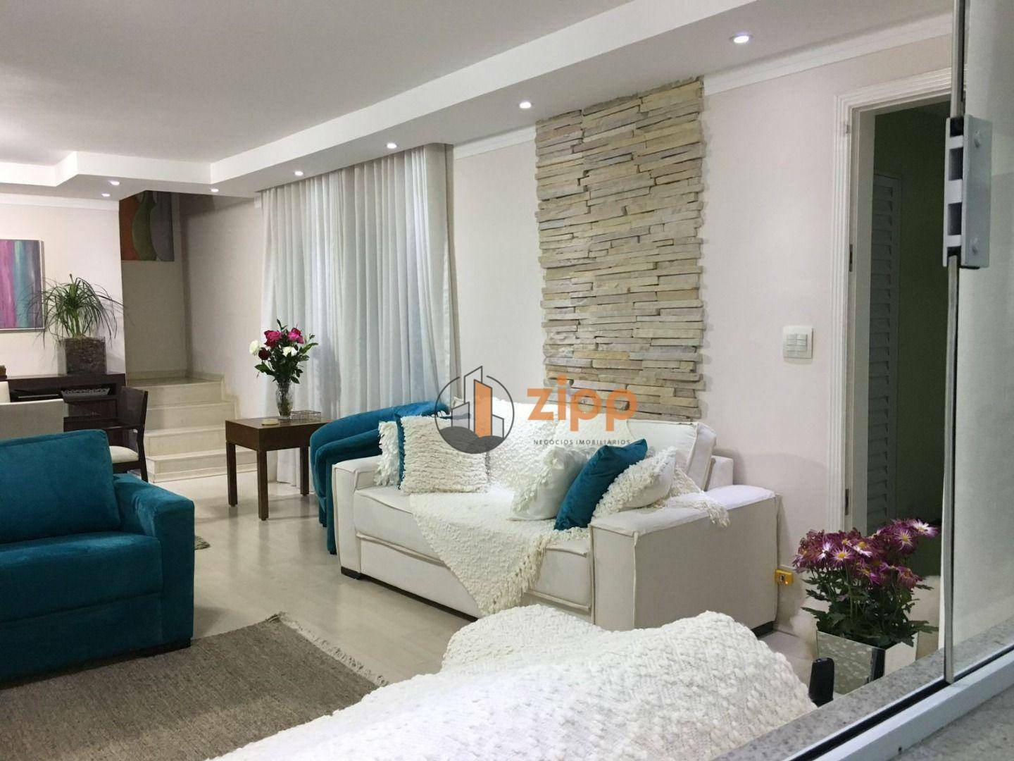 Sobrado à venda com 4 quartos, 250m² - Foto 3