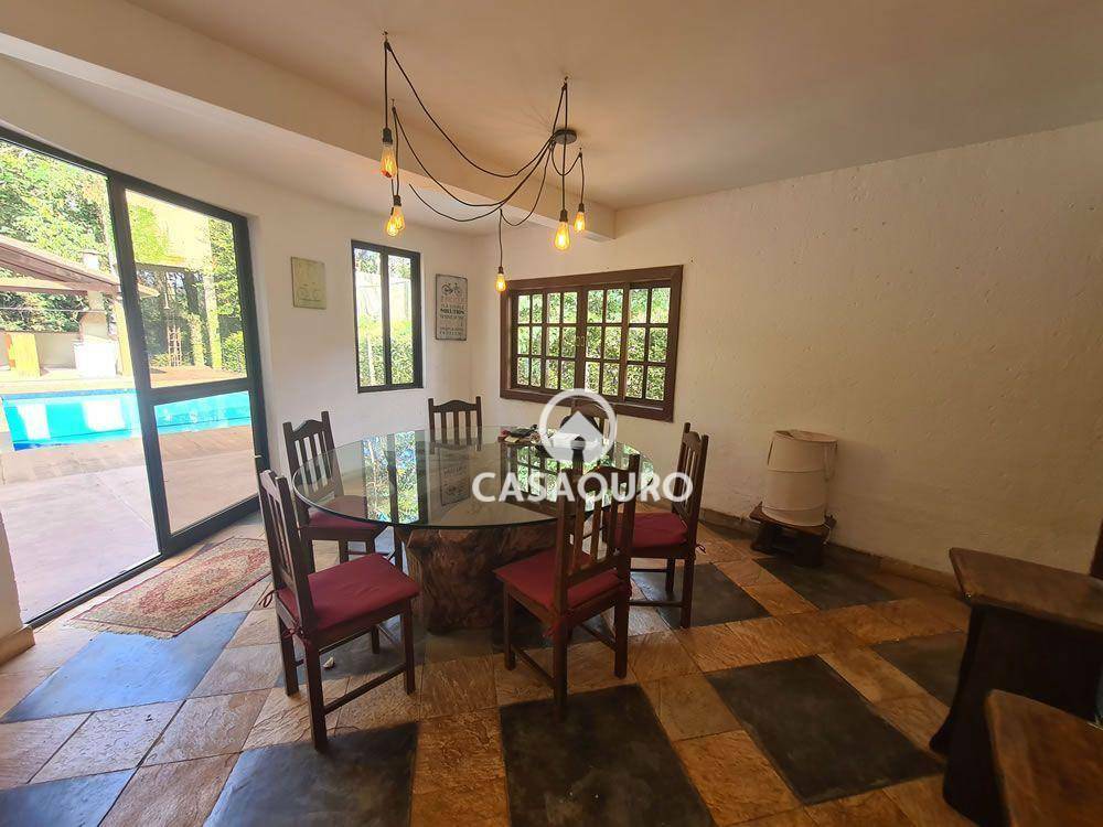 Casa de Condomínio à venda com 3 quartos, 350m² - Foto 4