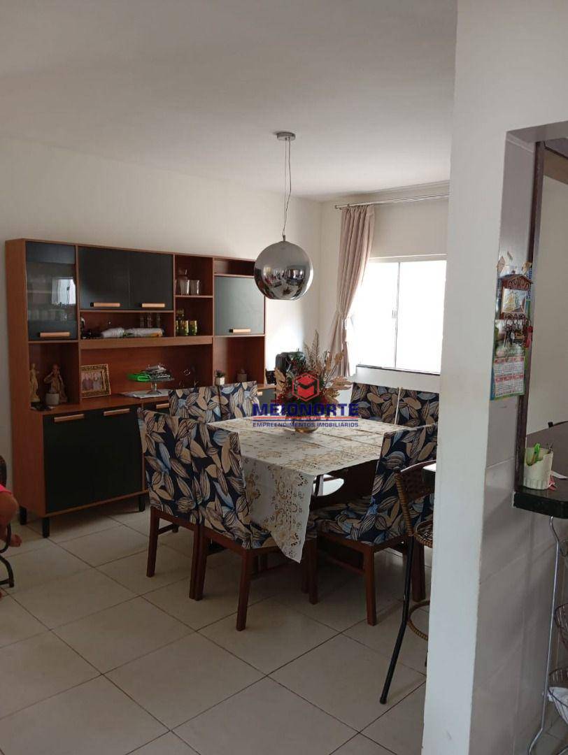 Casa à venda com 4 quartos, 250m² - Foto 3