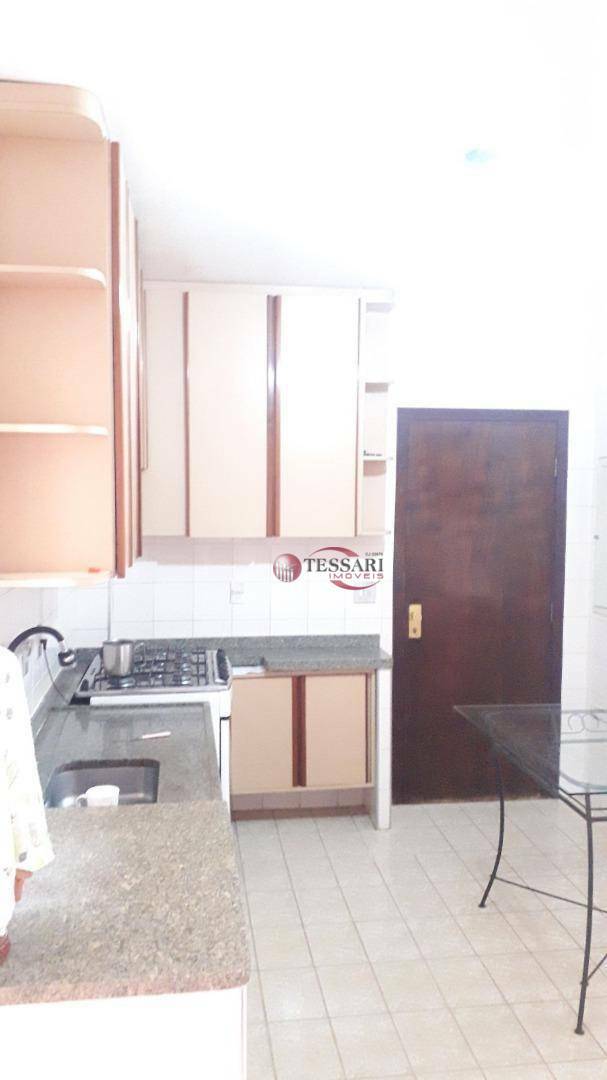 Apartamento à venda com 3 quartos, 157m² - Foto 17