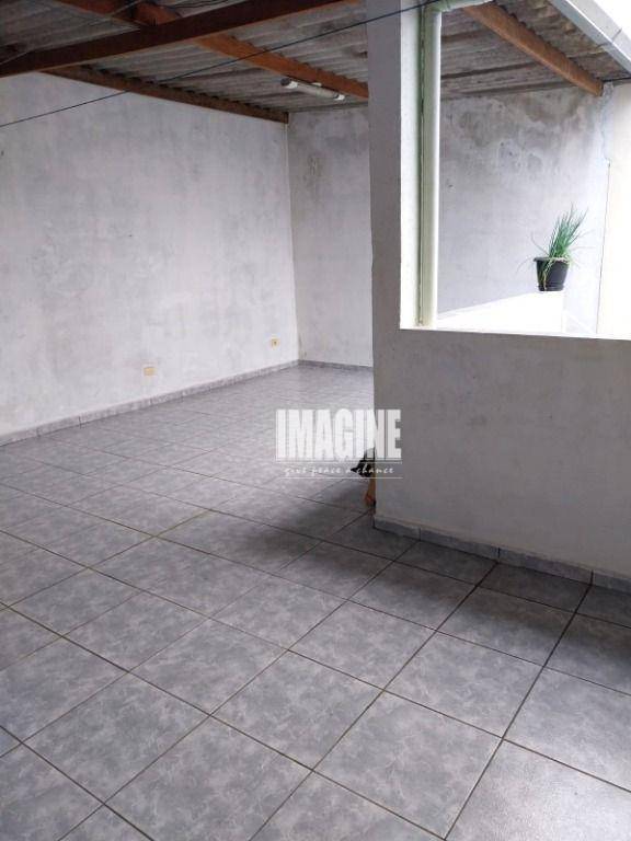 Sobrado à venda com 3 quartos, 224m² - Foto 13