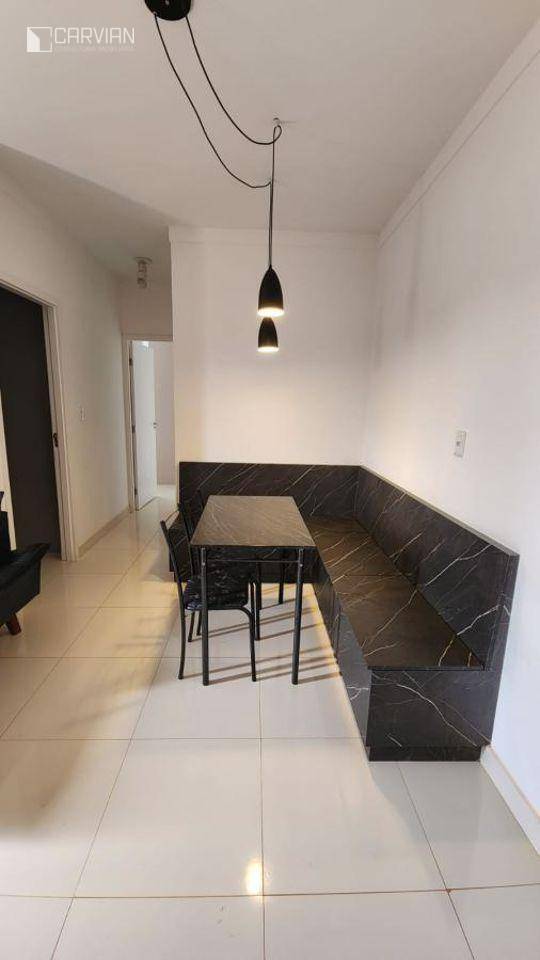 Apartamento à venda com 2 quartos, 67m² - Foto 12