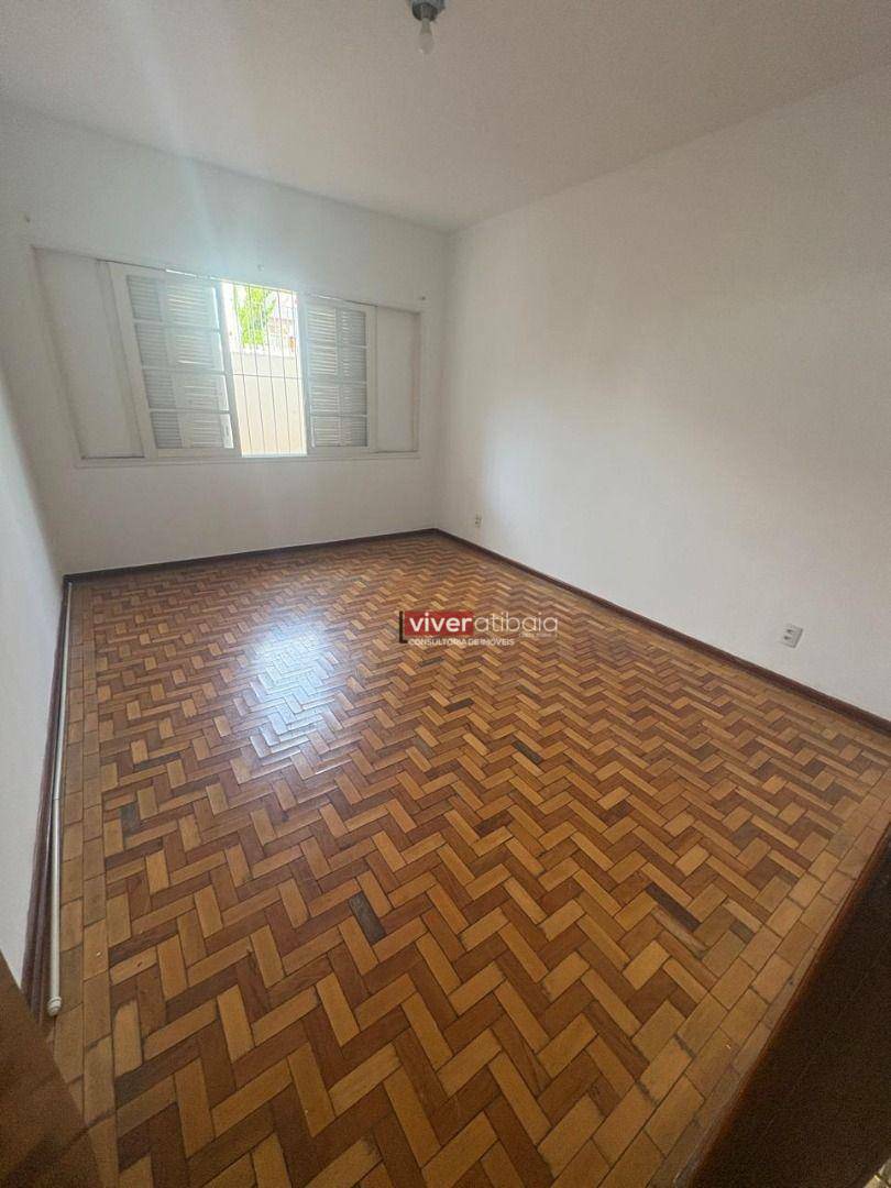 Casa para alugar com 4 quartos, 180m² - Foto 20