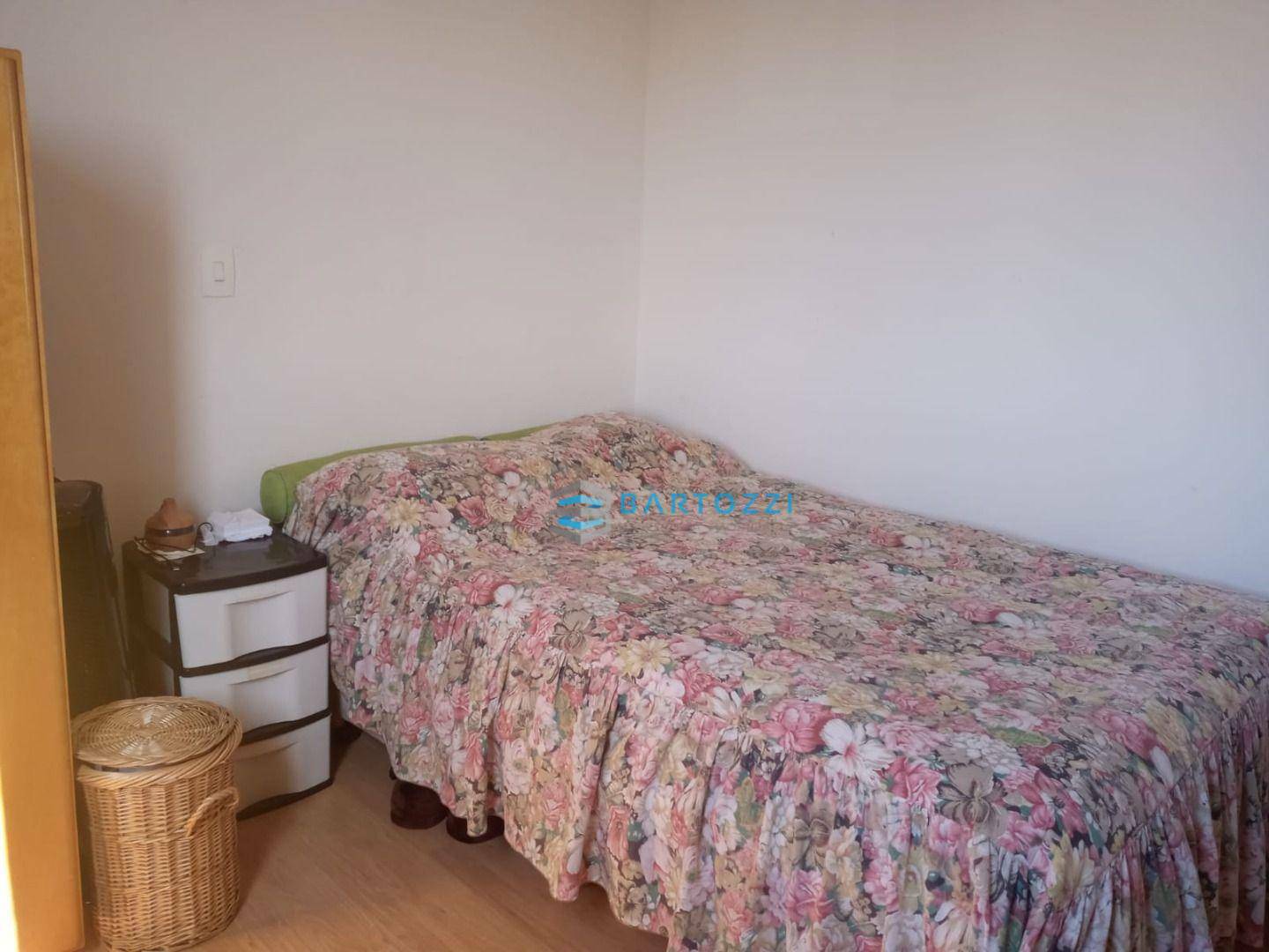 Apartamento à venda com 2 quartos, 70m² - Foto 16