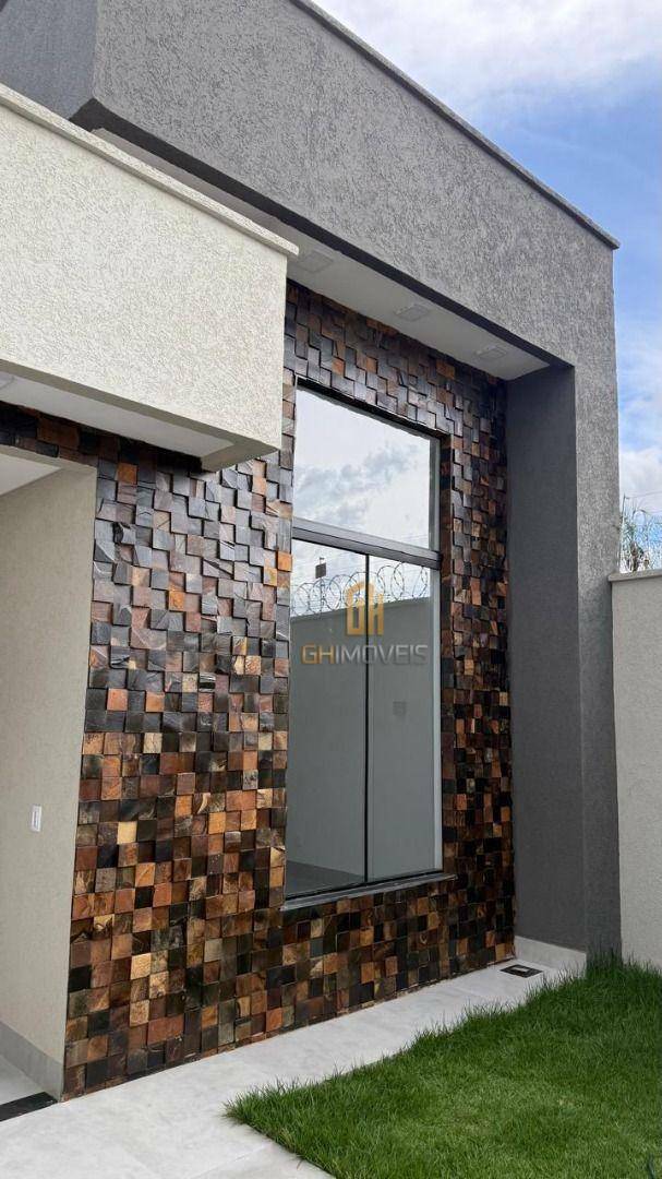 Casa à venda com 3 quartos, 105m² - Foto 1