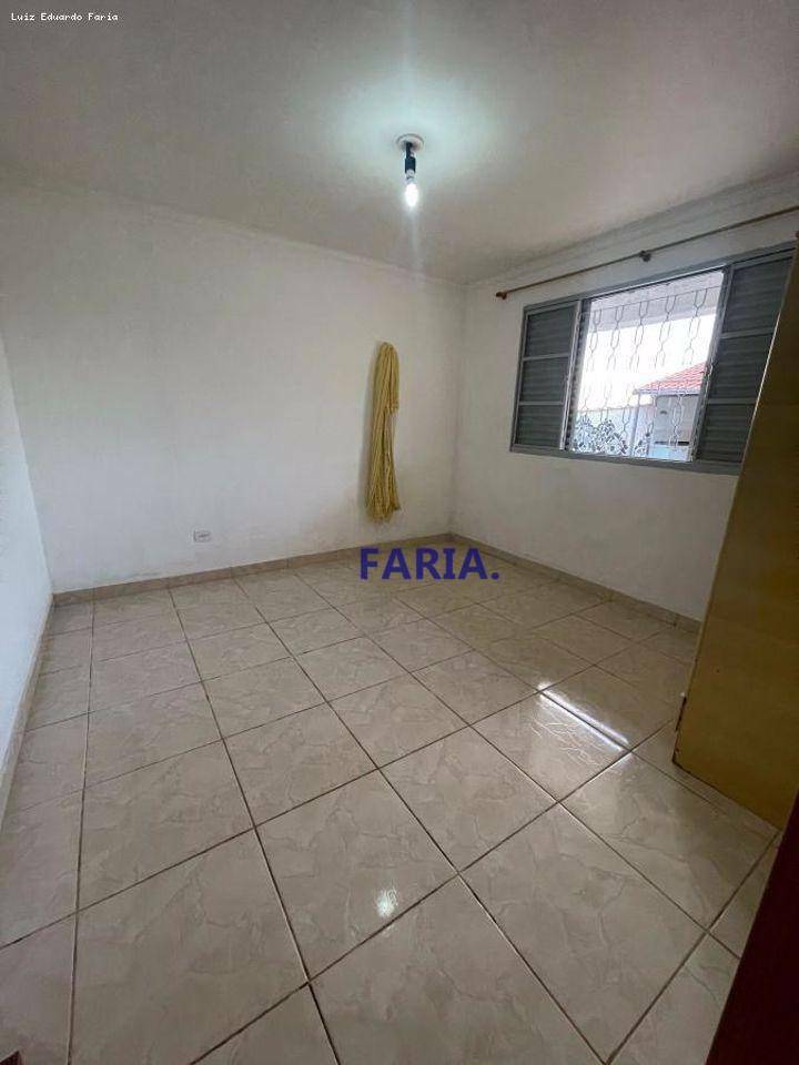 Casa à venda com 4 quartos, 332m² - Foto 17