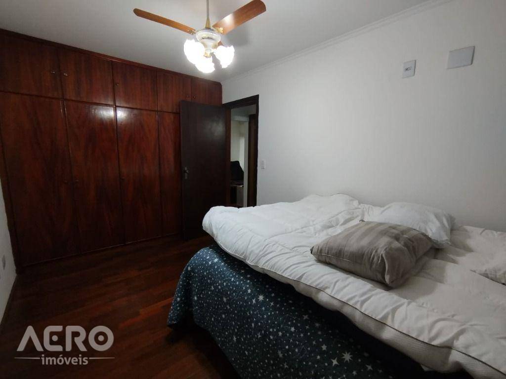 Apartamento para alugar com 2 quartos, 75m² - Foto 19