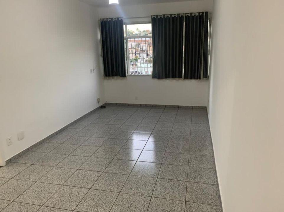 Apartamento à venda com 3 quartos, 90m² - Foto 11