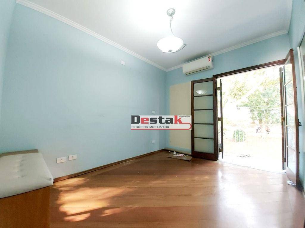 Sobrado à venda com 3 quartos, 252m² - Foto 36