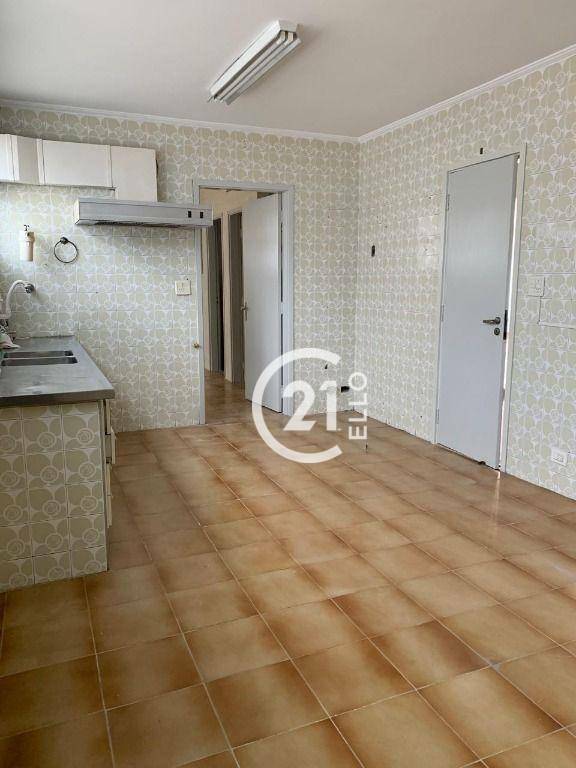 Apartamento à venda com 3 quartos, 172m² - Foto 13