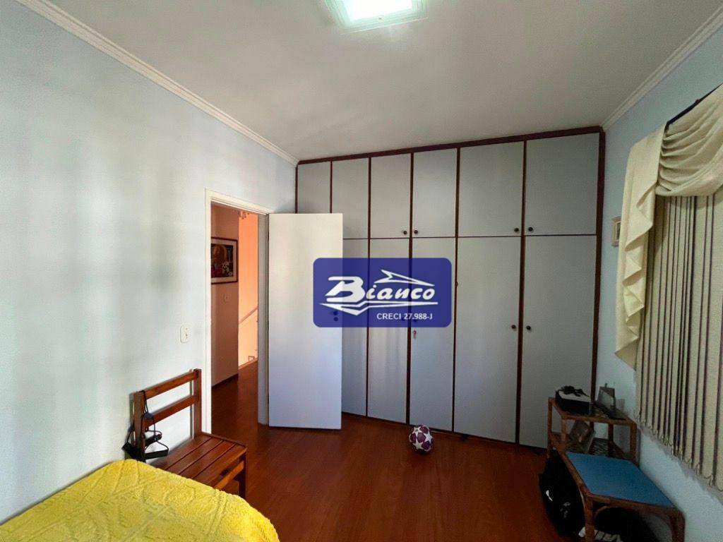 Sobrado à venda com 4 quartos, 224m² - Foto 24