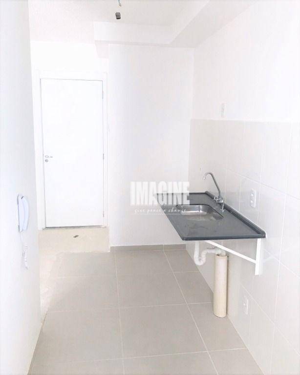 Apartamento à venda com 2 quartos, 43m² - Foto 4