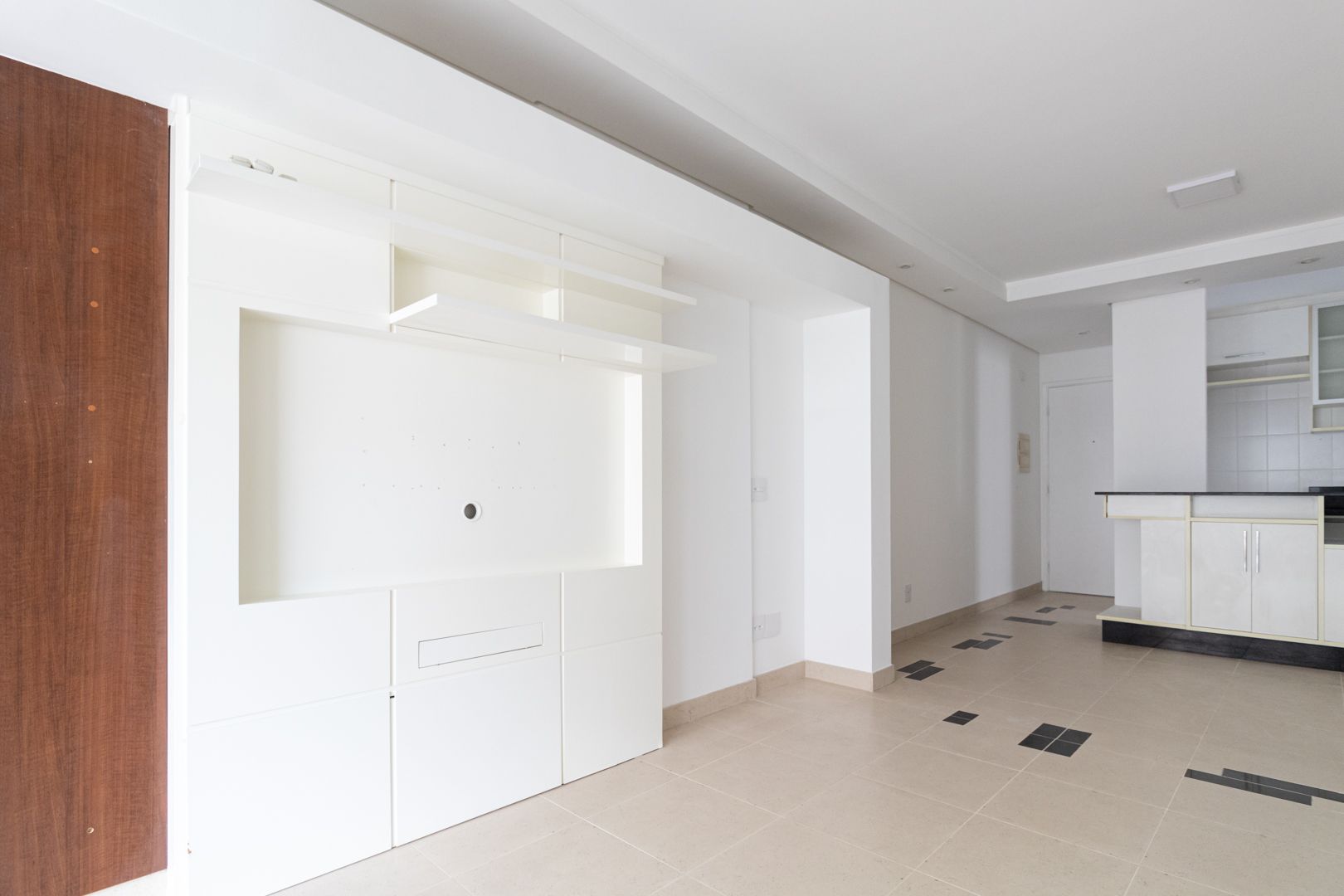 Apartamento à venda com 2 quartos, 65m² - Foto 47