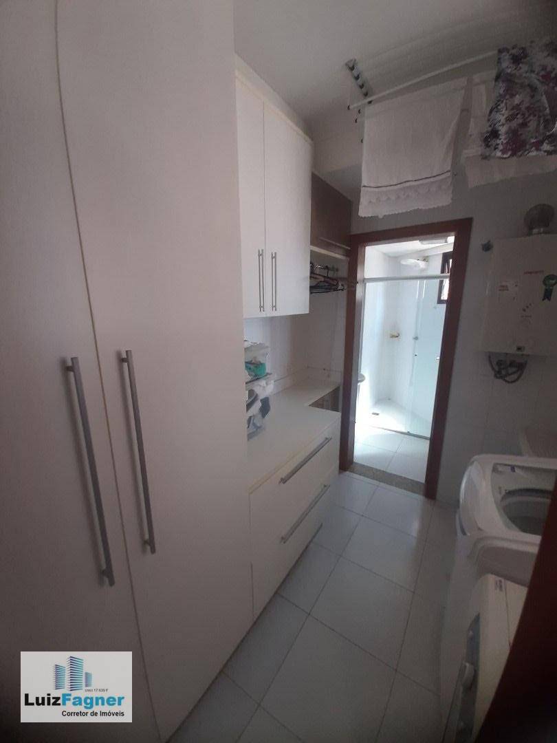 Apartamento à venda com 3 quartos, 180m² - Foto 23