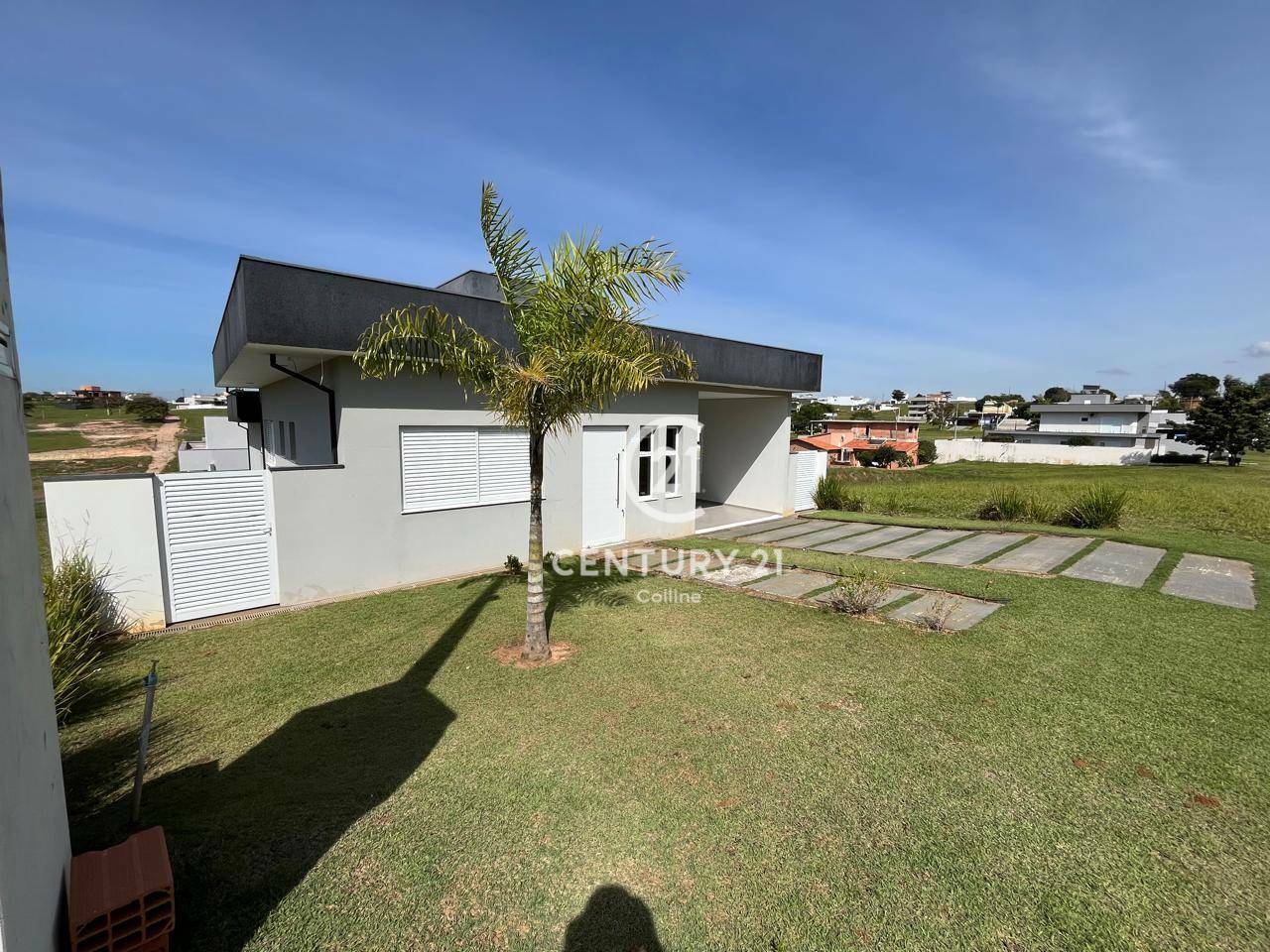 Casa de Condomínio à venda com 3 quartos, 184m² - Foto 2