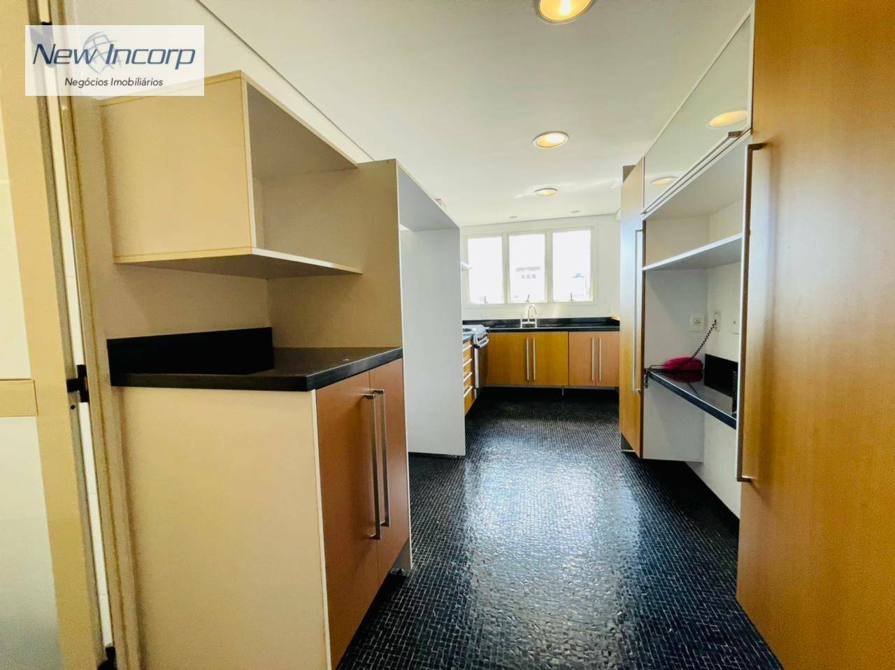 Apartamento à venda com 3 quartos, 215m² - Foto 27