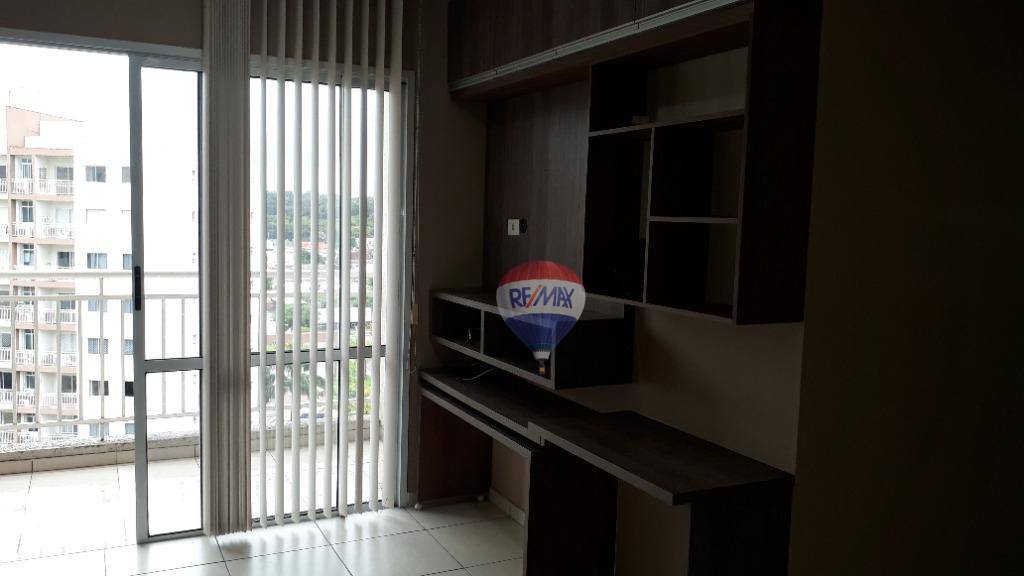 Apartamento à venda com 3 quartos, 78m² - Foto 2