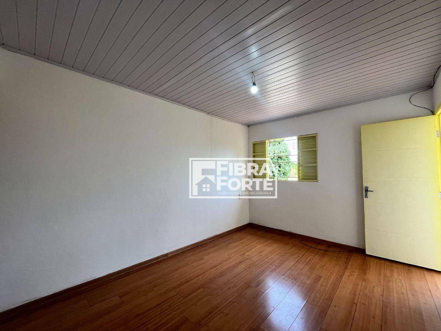 Casa à venda com 3 quartos, 76m² - Foto 3