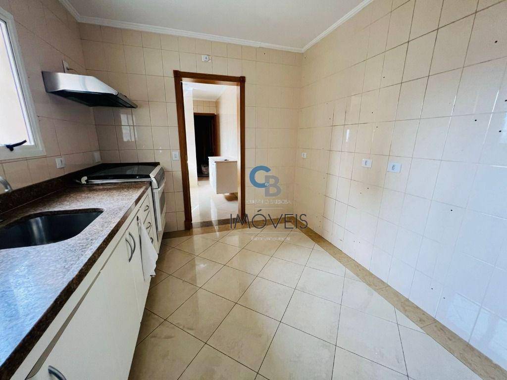 Apartamento à venda com 4 quartos, 168m² - Foto 2