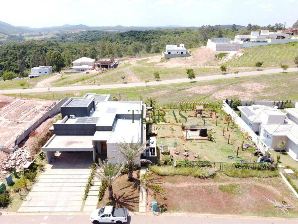 Casa de Condomínio à venda com 3 quartos, 360m² - Foto 3