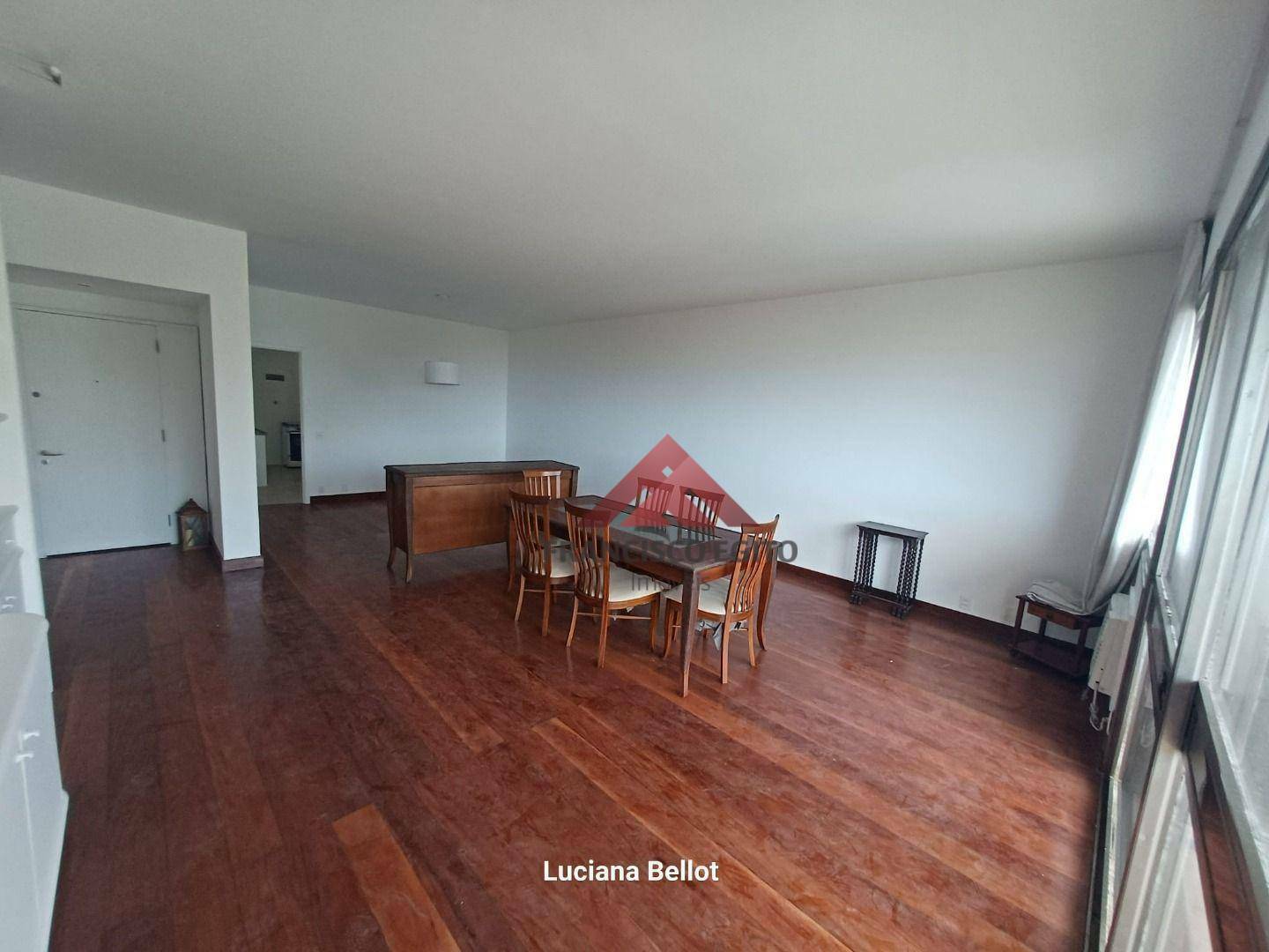 Apartamento à venda com 4 quartos, 170m² - Foto 2