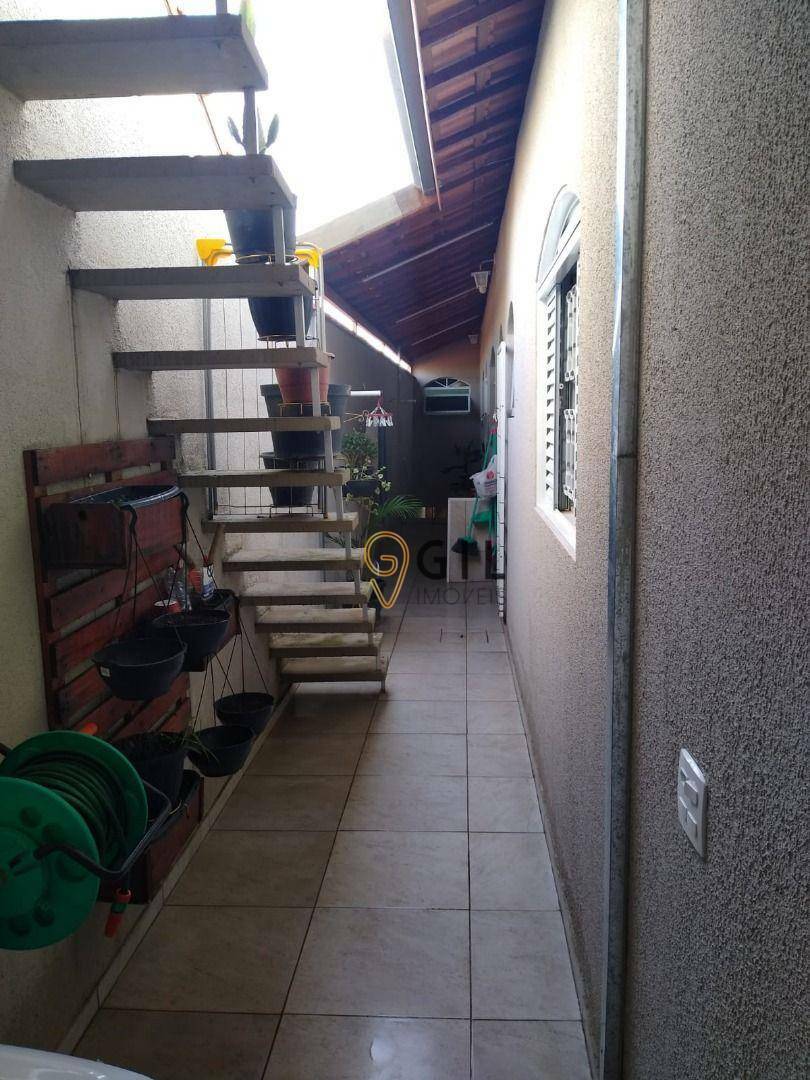 Sobrado à venda com 3 quartos, 186m² - Foto 7