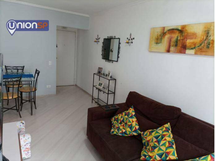 Apartamento à venda com 2 quartos, 69m² - Foto 3