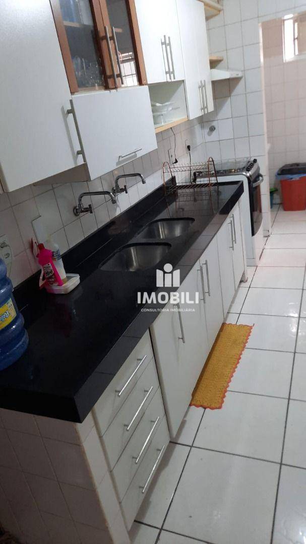 Apartamento à venda com 3 quartos, 131m² - Foto 17