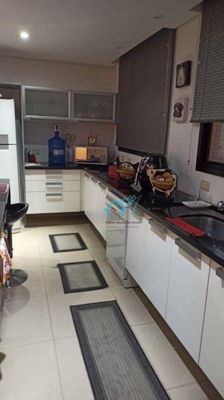 Apartamento à venda com 3 quartos, 148m² - Foto 19