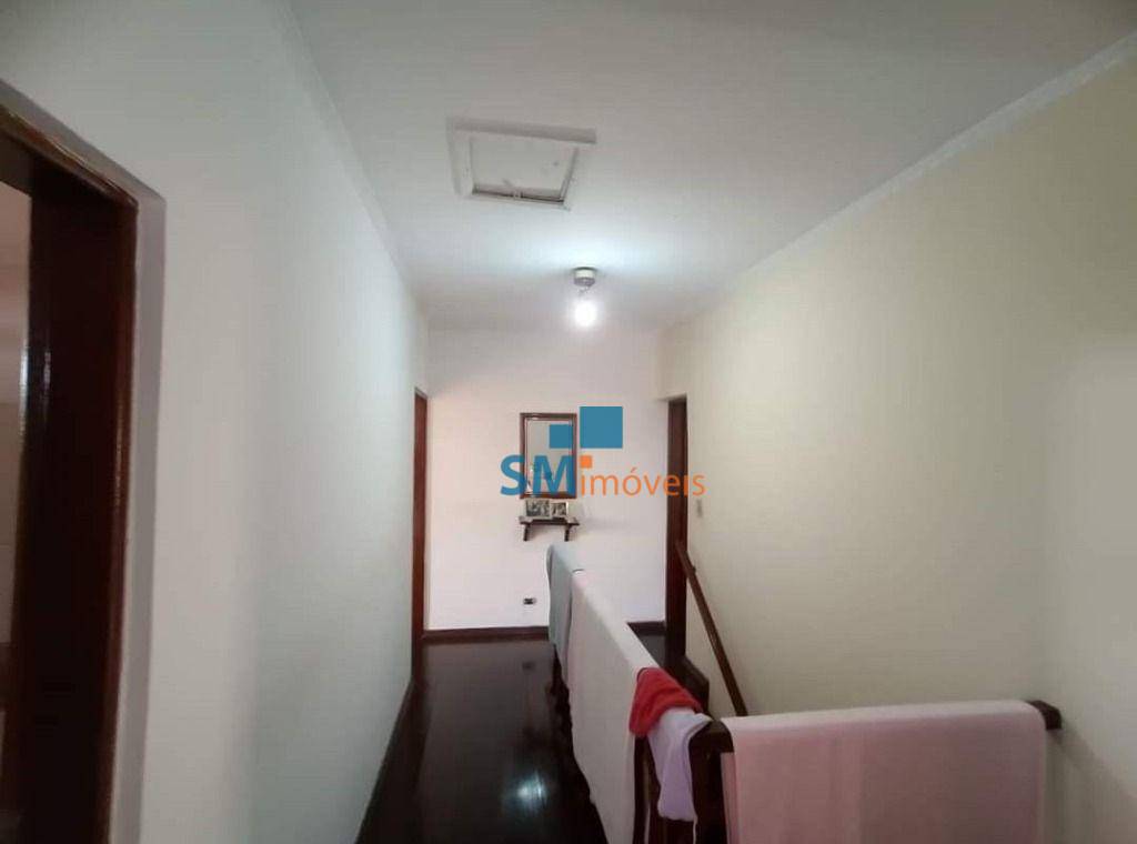 Sobrado à venda com 4 quartos, 200m² - Foto 13