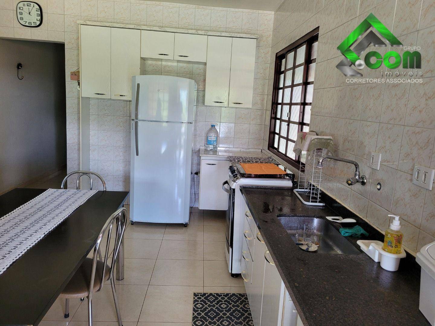 Chácara à venda com 3 quartos, 162m² - Foto 13