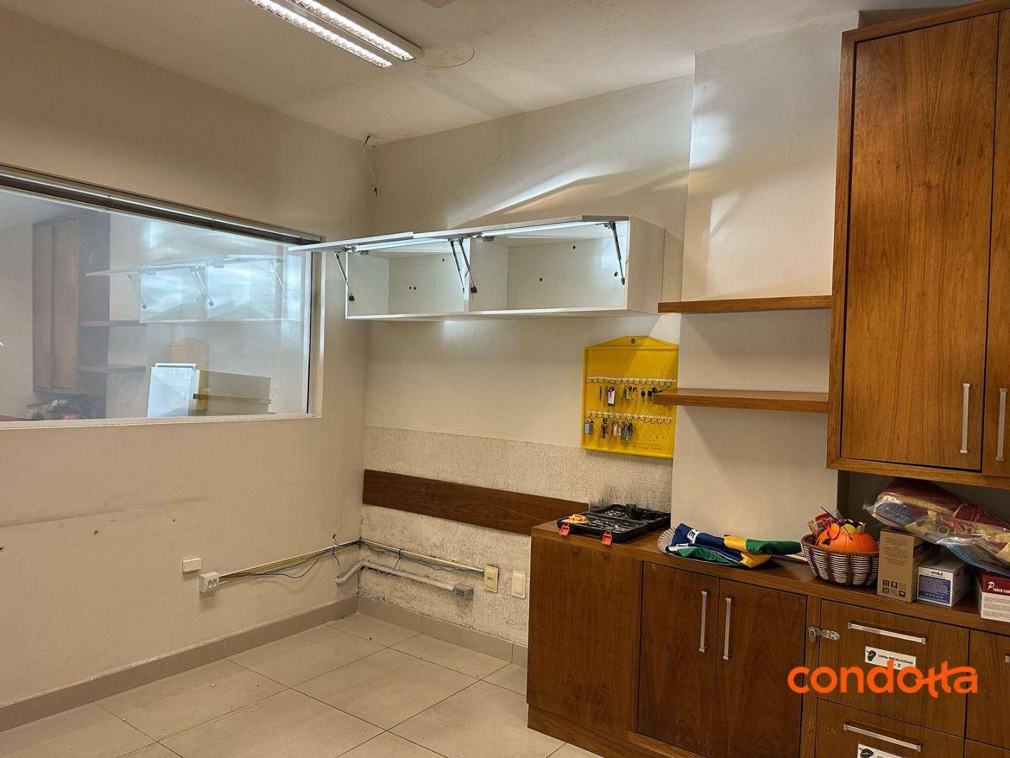 Prédio Inteiro para alugar, 330m² - Foto 2
