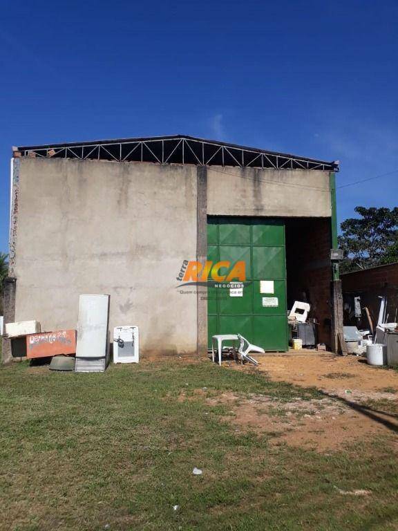 Depósito-Galpão-Armazém à venda, 200m² - Foto 1