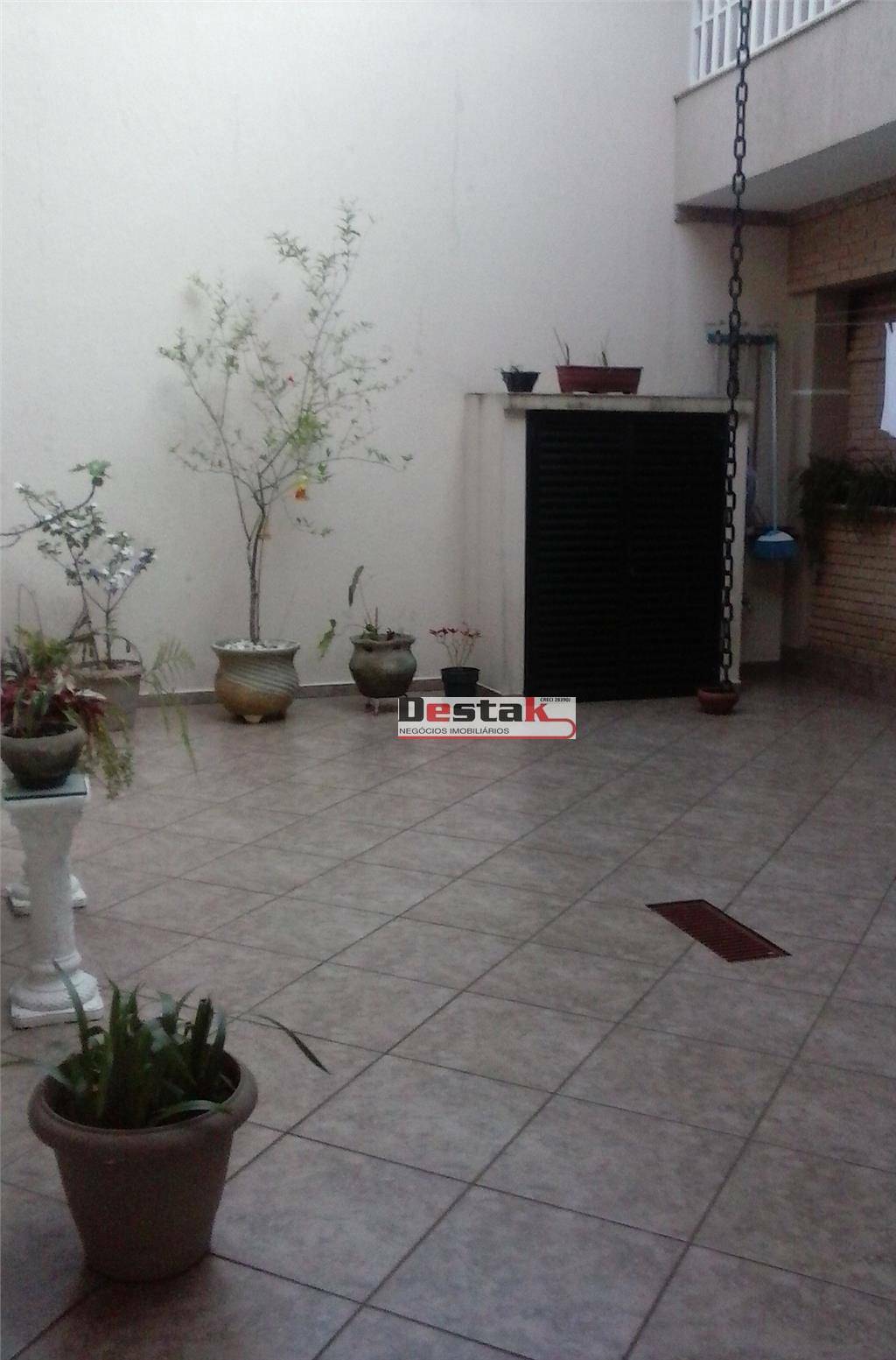 Sobrado à venda com 3 quartos, 200m² - Foto 10