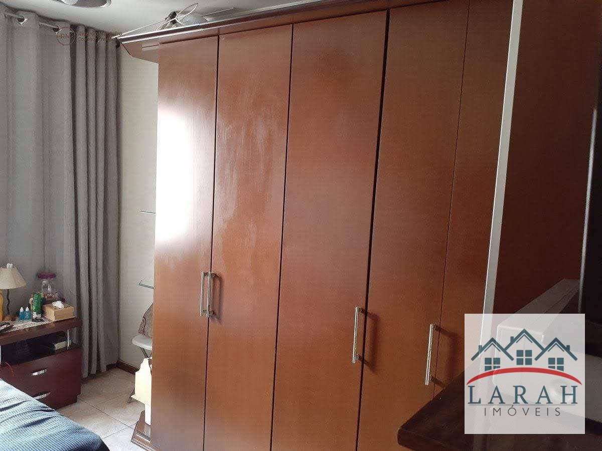 Apartamento à venda com 2 quartos, 69m² - Foto 32