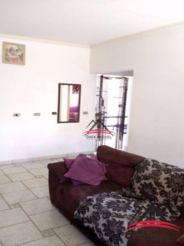 Casa à venda com 3 quartos, 200m² - Foto 24