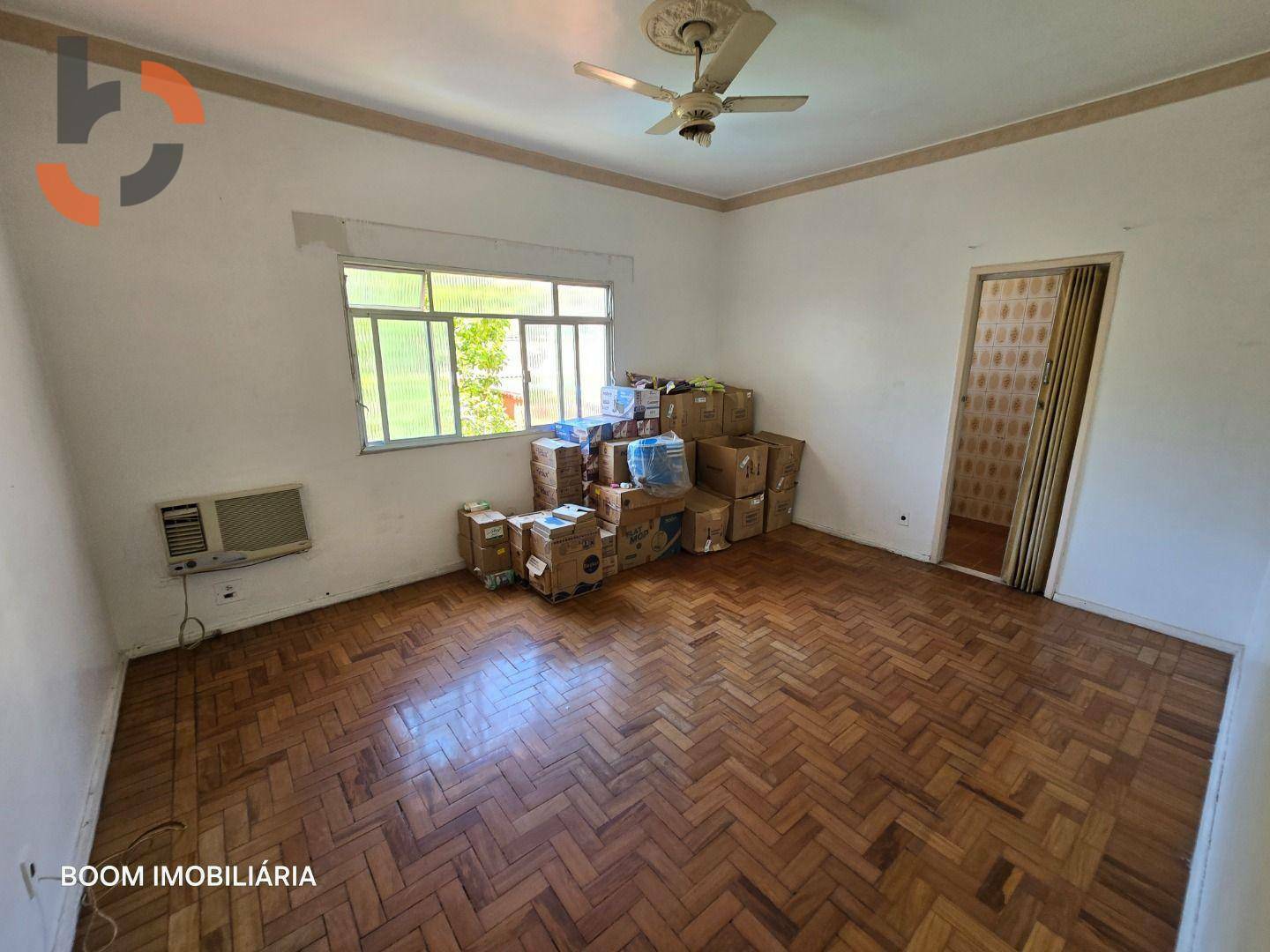 Casa à venda com 4 quartos, 216m² - Foto 6