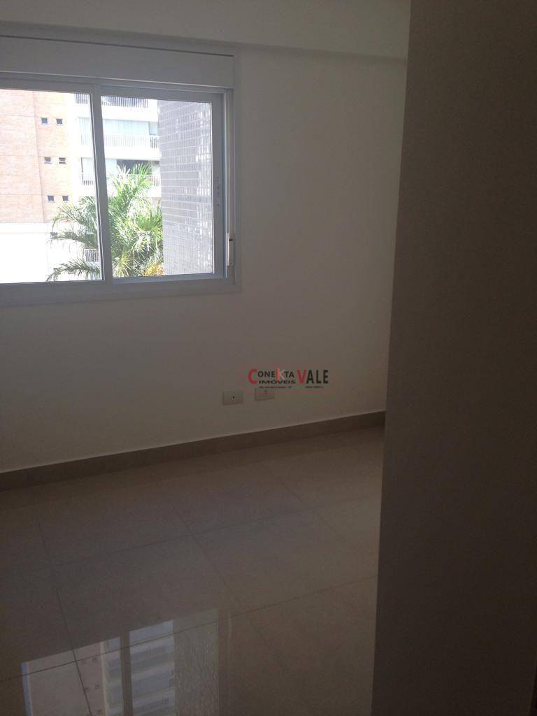 Apartamento para alugar com 2 quartos, 80m² - Foto 12