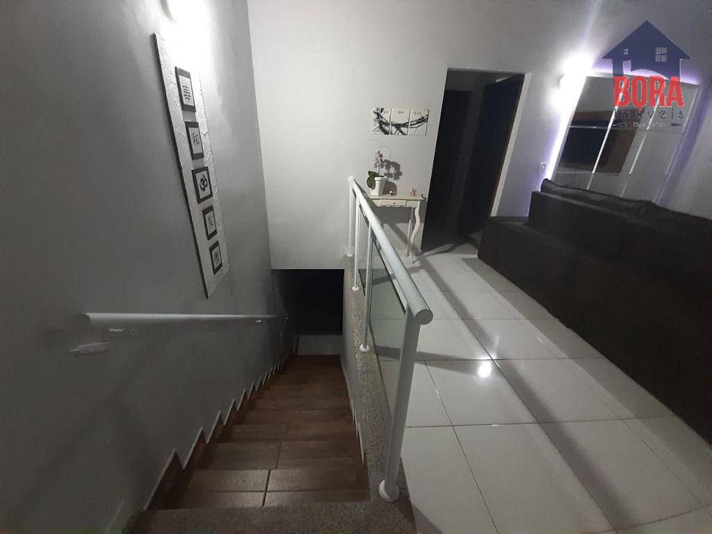 Casa à venda com 2 quartos, 66m² - Foto 8