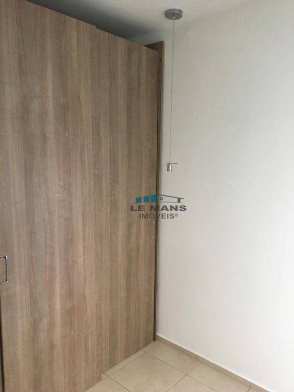 Apartamento à venda com 2 quartos, 55m² - Foto 8