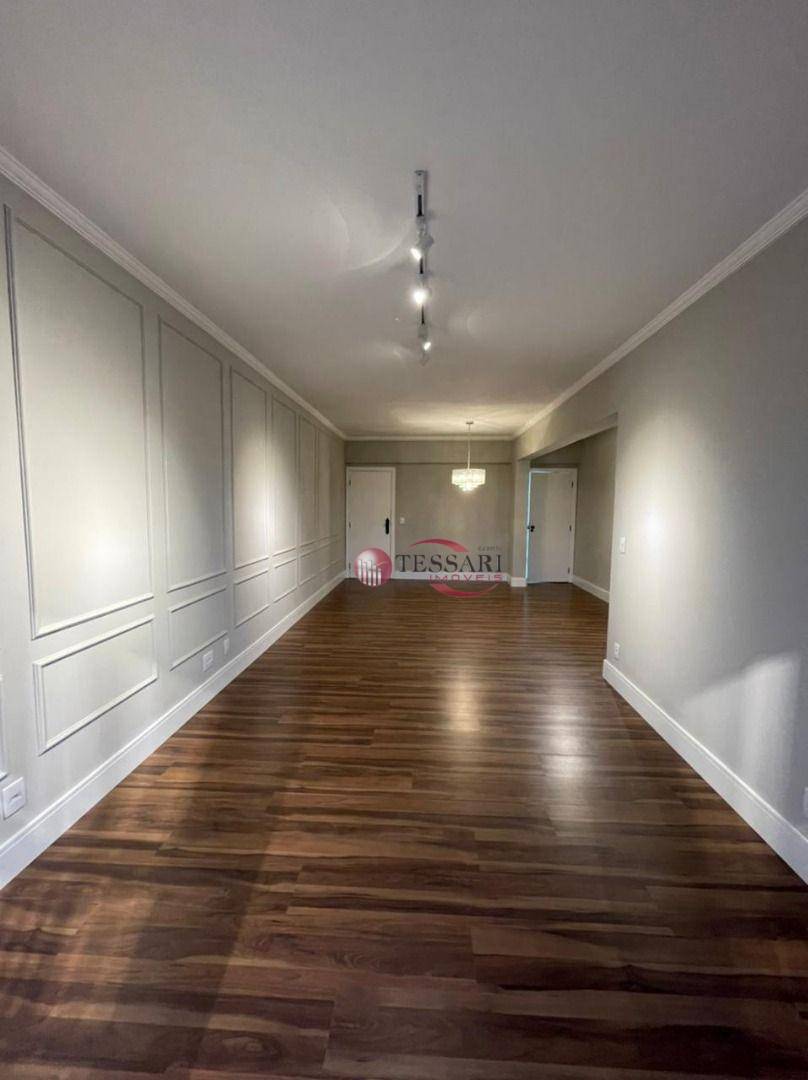 Apartamento à venda com 3 quartos, 133m² - Foto 3