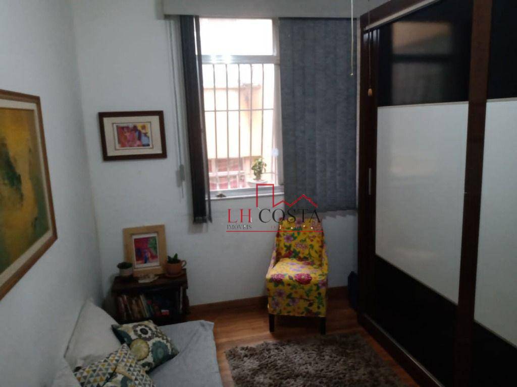 Apartamento à venda com 2 quartos, 70m² - Foto 12