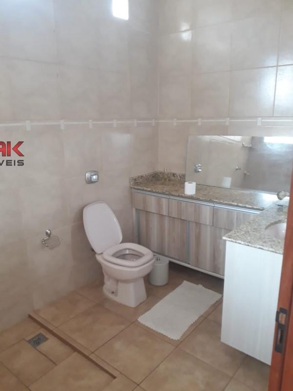 Casa à venda com 3 quartos, 200m² - Foto 17