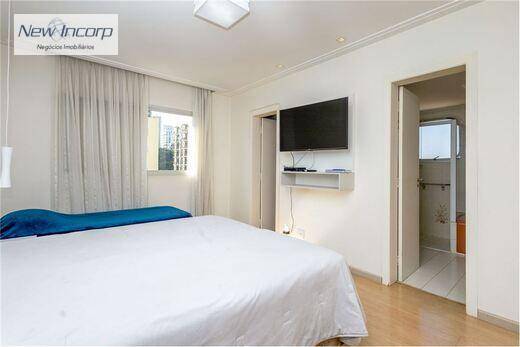 Apartamento à venda com 4 quartos, 196m² - Foto 24